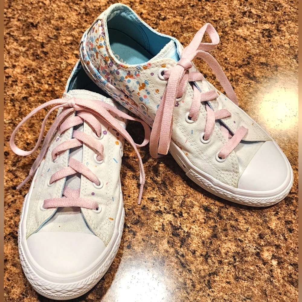 CONVERSE Chuck Taylor All Star Confetti Low Top - White - Size 3.5